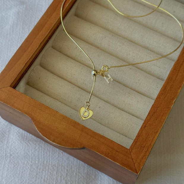 Taşlı 2 Harfli Kalpli Asansör Kolye - 925 Ayar Gümüş