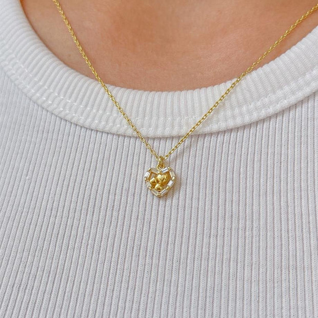 Minimal Kalp Figürlü Taşlı Kolye - 925 Ayar Gümüş