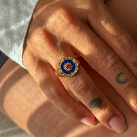 `LOVE` Taşlı Yüzük - 925 Ayar Gümüş