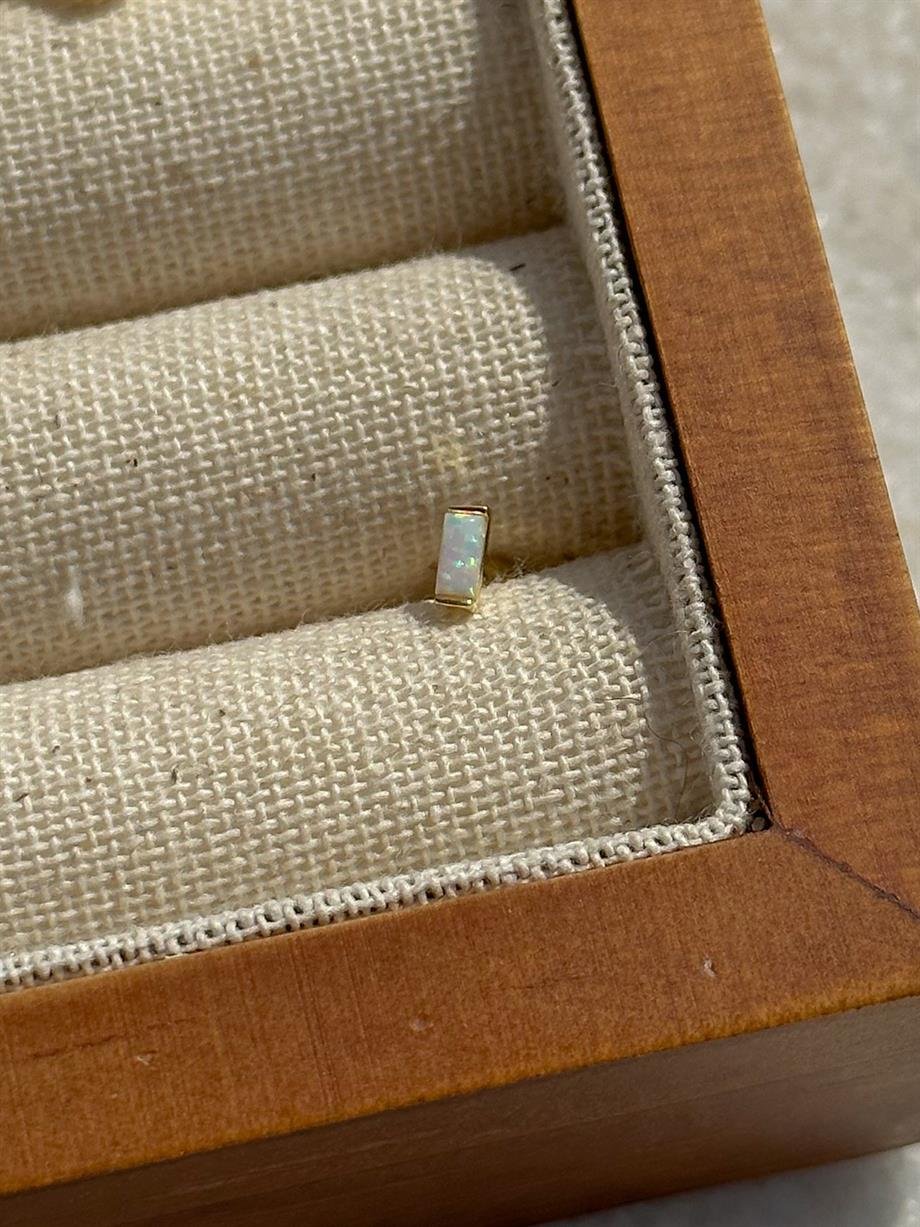 Opal Taşlı Baget Piercing - 925 Ayar Gümüş
